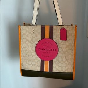 Coach Dempsey tote 22